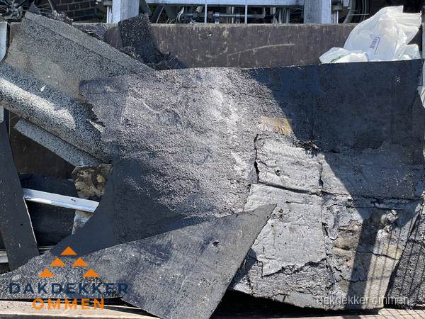Kosten dakrenovatie: afvoer oud dakmateriaal in Ommen Kosten dakrenovatie: afvoer oud dakmateriaal in Ommen