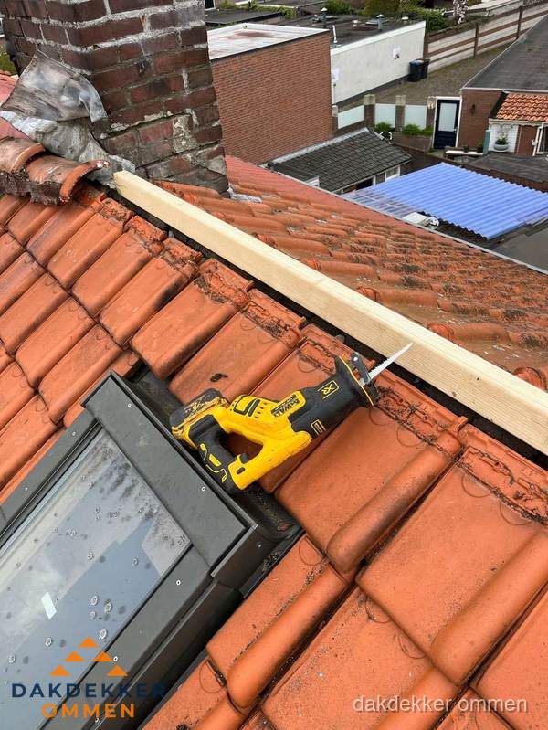 Kosten dak vervangen: werkzaamheden aan pannendak in Ommen Kosten dak vervangen: werkzaamheden aan pannendak in Ommen